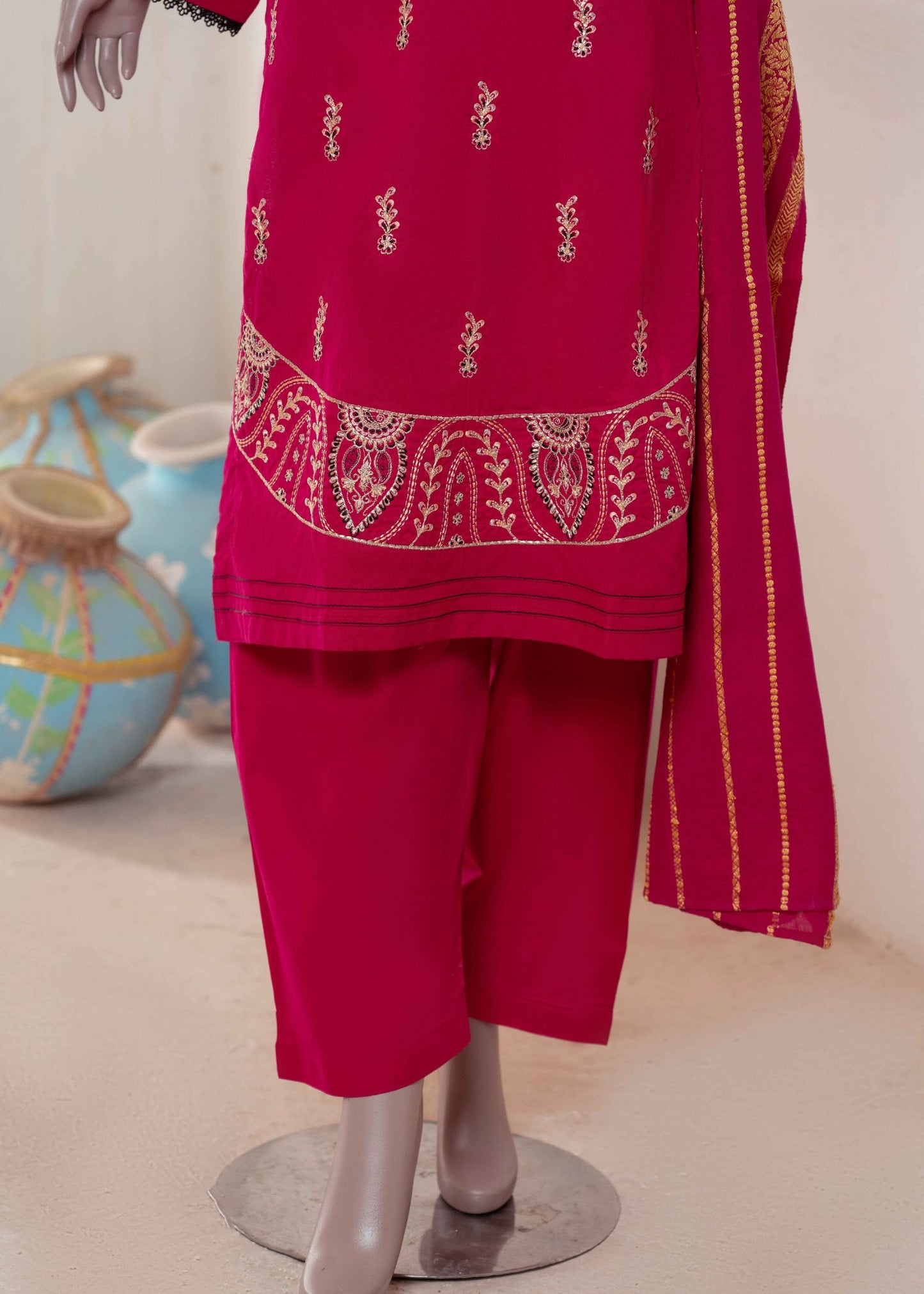 3 Pc Embroidered Lawn Suit